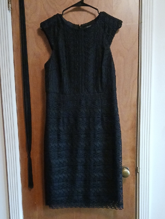 Tahari Dresses & Skirts - Tahari Dress